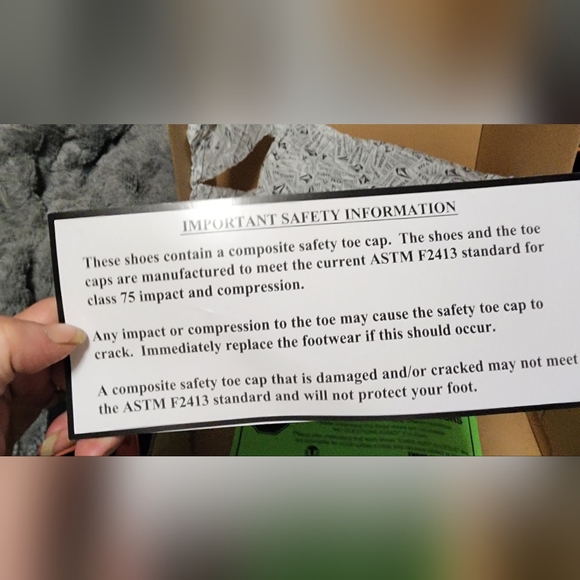 Volcom steel toe "skater" shoes - Picture 7 of 8